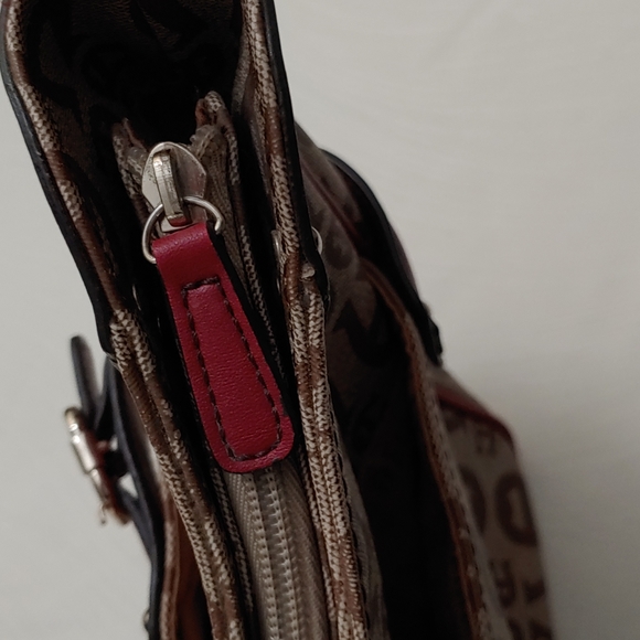 Etienne Aigner Shoulder Bag - Picture 8 of 12